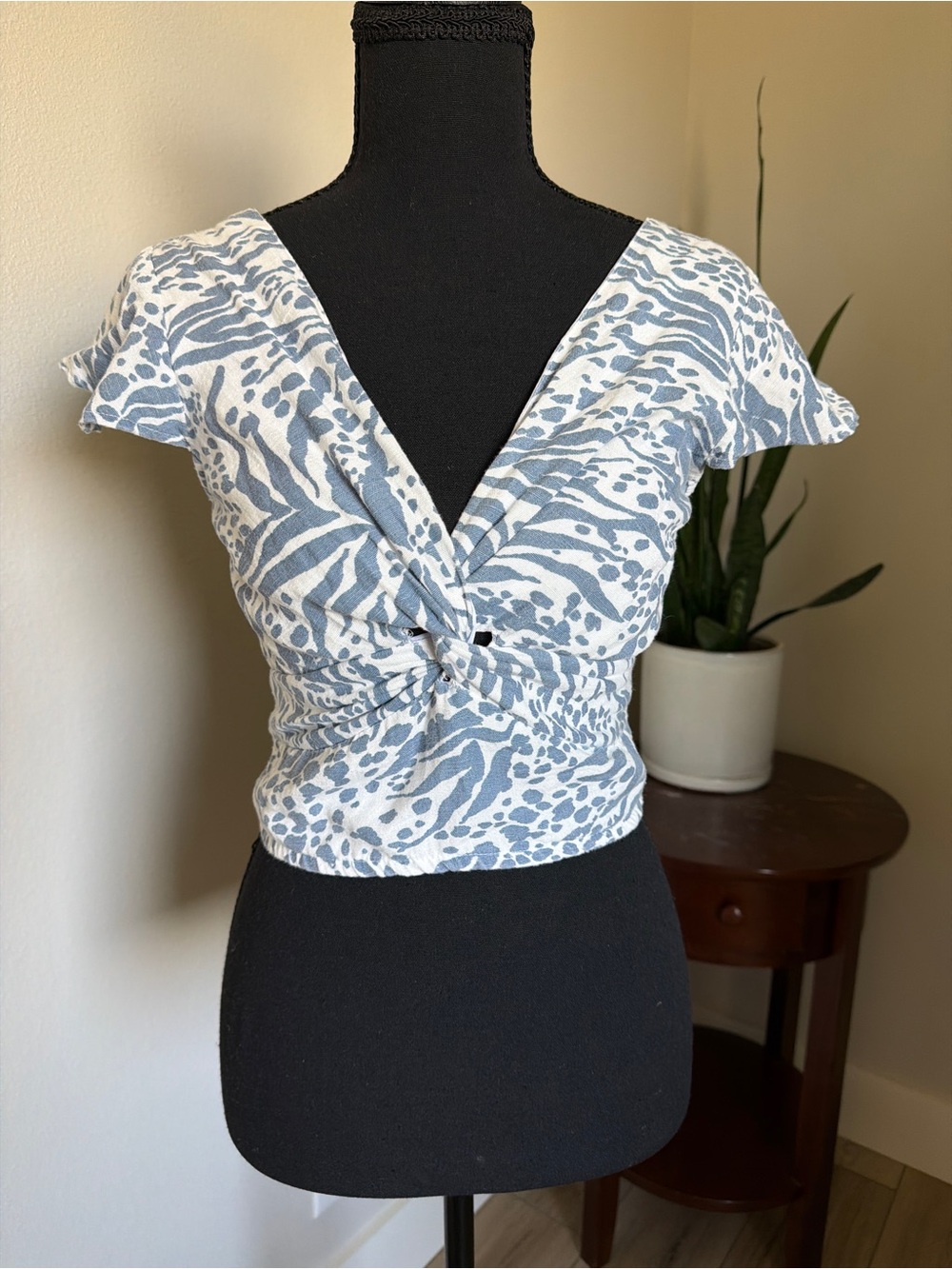 Tie-Front Blue Print Crop Top